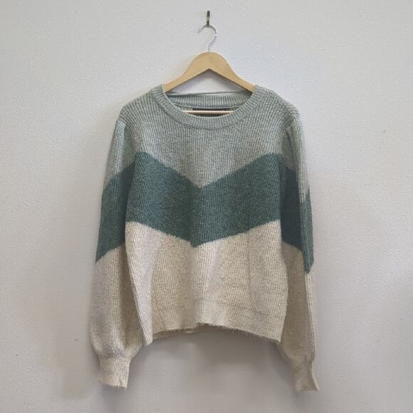 Vero Moda Green and‎ Cream Color Block Crew Neck Sweater size XL - Picture 2 of 6